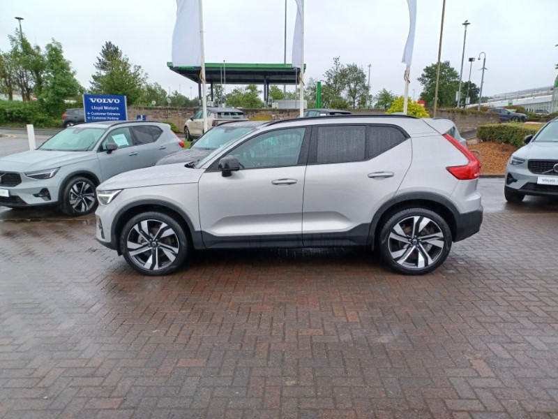 2024 (73) VOLVO XC40 2.0 B4P Ultimate Dark 5dr Auto 5454312