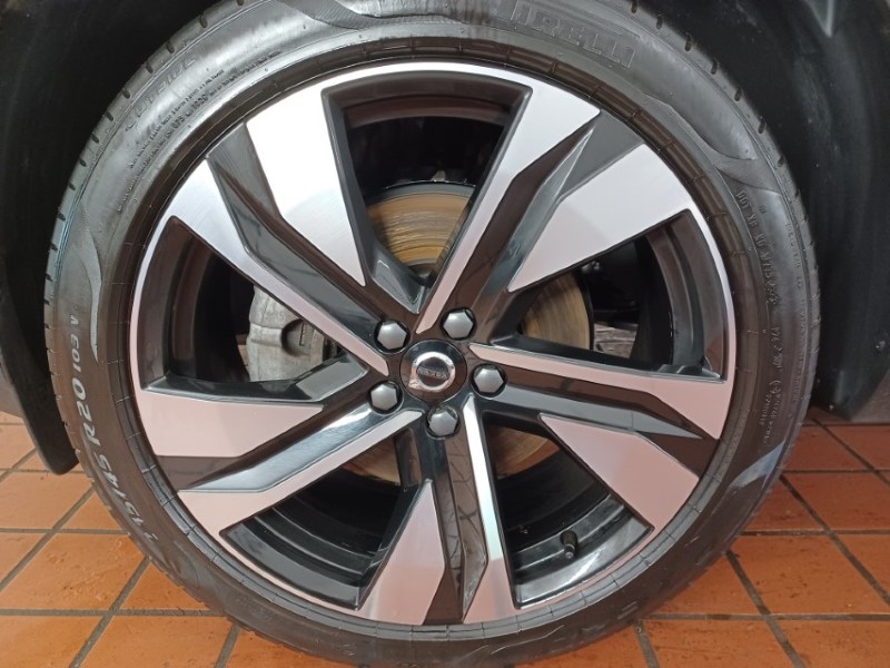 2024 (73) VOLVO XC40 2.0 B4P Ultimate Dark 5dr Auto 5454354