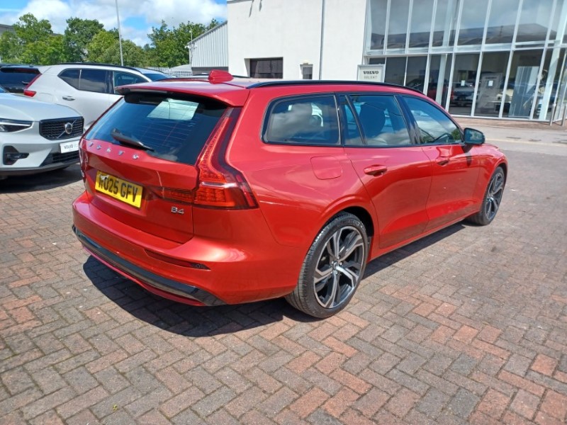 2025 (25) VOLVO V60 2.0 B4P Plus Dark 5dr Auto [7 speed] 5518392