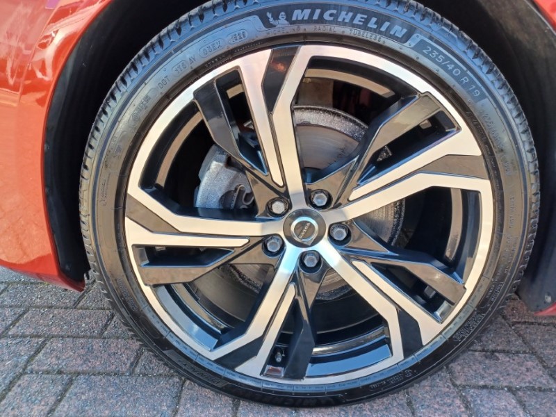 2025 (25) VOLVO V60 2.0 B4P Plus Dark 5dr Auto [7 speed] 5518432