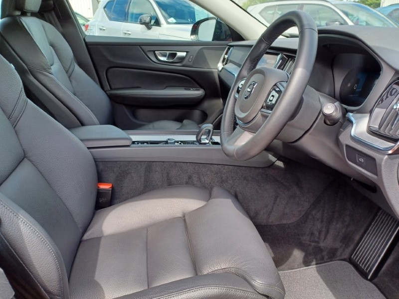 2025 (25) VOLVO V60 2.0 B4P Plus Dark 5dr Auto [7 speed] 5518407