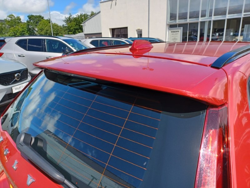 2025 (25) VOLVO V60 2.0 B4P Plus Dark 5dr Auto [7 speed] 5518436
