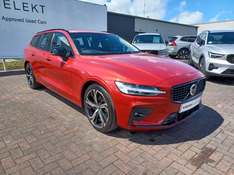 2025 (25) VOLVO V60 2.0 B4P Plus Dark 5dr Auto [7 speed]