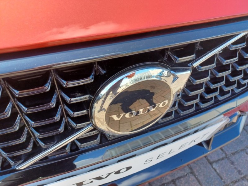 2025 (25) VOLVO V60 2.0 B4P Plus Dark 5dr Auto [7 speed] 5518497