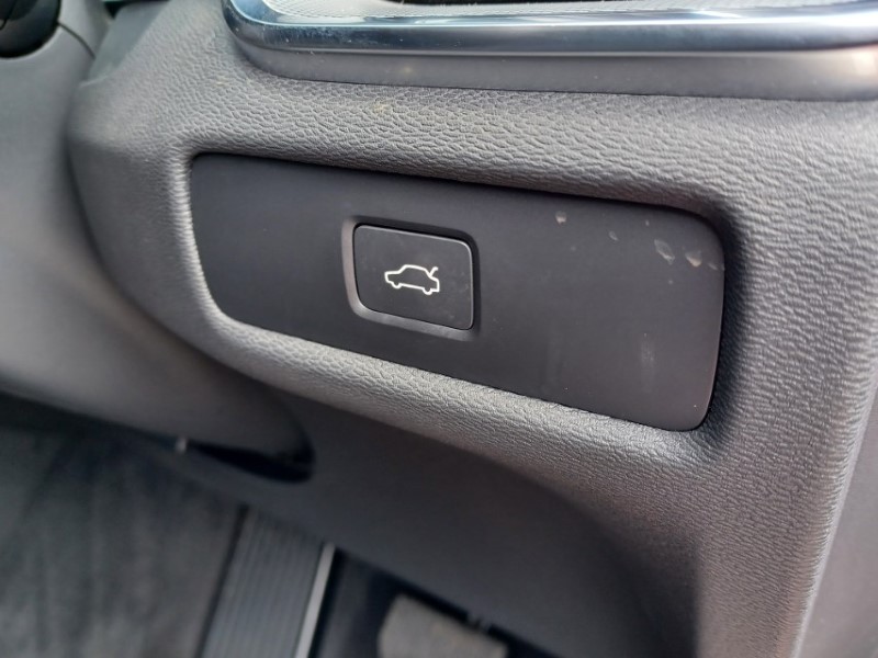 2025 (25) VOLVO V60 2.0 B4P Plus Dark 5dr Auto [7 speed] 5518408