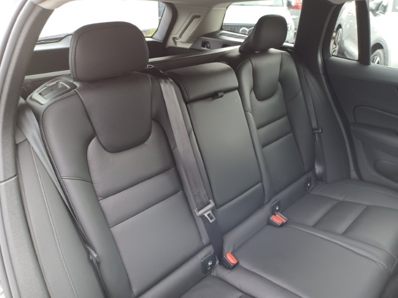 2025 (25) VOLVO V60 2.0 B4P Plus Dark 5dr Auto [7 speed] 5515160