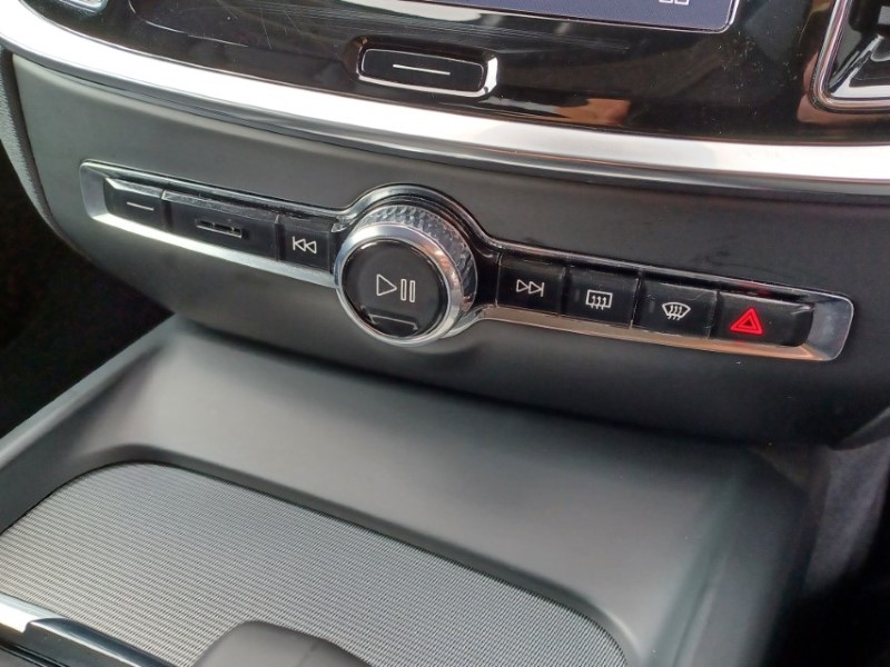 2025 (25) VOLVO V60 2.0 B4P Plus Dark 5dr Auto [7 speed] 5515141