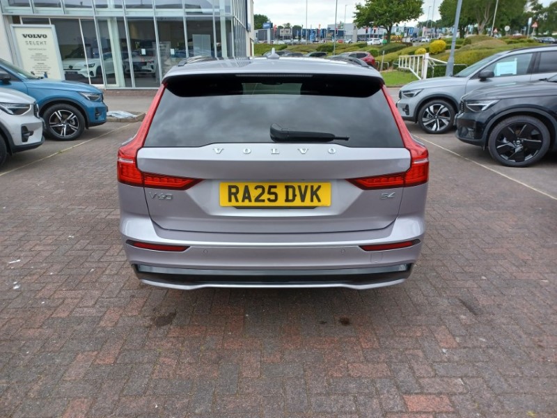 2025 (25) VOLVO V60 2.0 B4P Plus Dark 5dr Auto [7 speed] 5515134