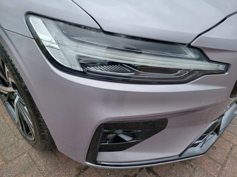 2025 (25) VOLVO V60 2.0 B4P Plus Dark 5dr Auto [7 speed] 5515240