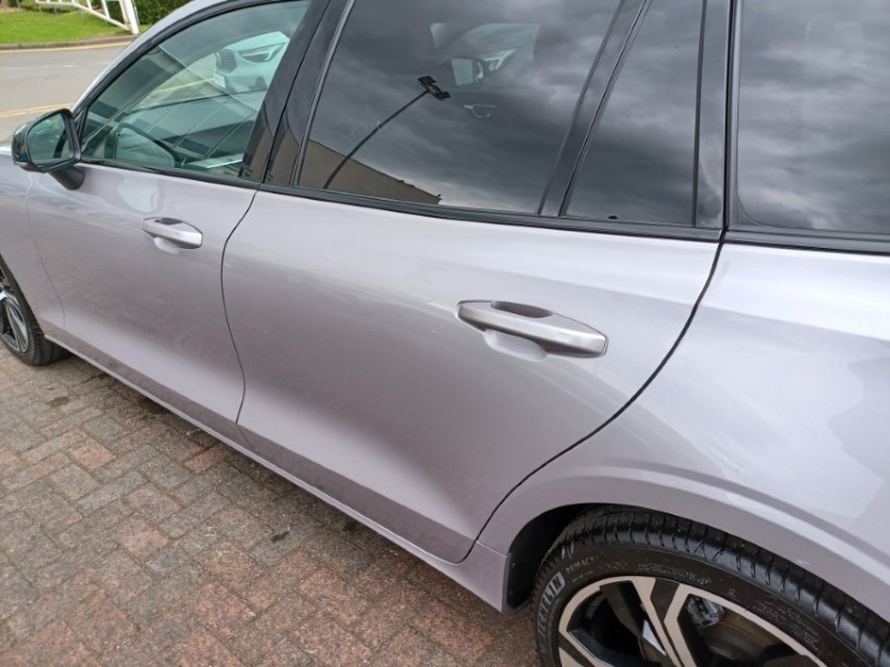 2025 (25) VOLVO V60 2.0 B4P Plus Dark 5dr Auto [7 speed] 5515234