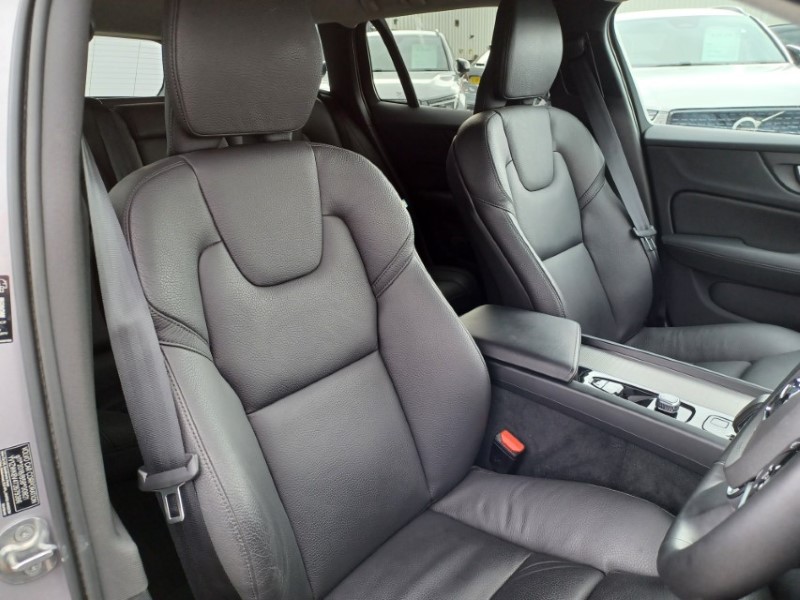 2025 (25) VOLVO V60 2.0 B4P Plus Dark 5dr Auto [7 speed] 5515159