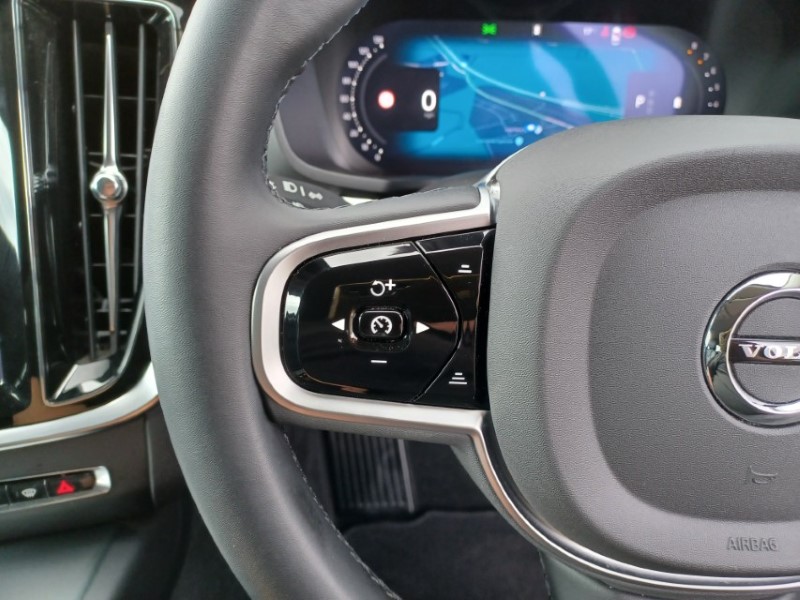 2025 (25) VOLVO V60 2.0 B4P Plus Dark 5dr Auto [7 speed] 5515150