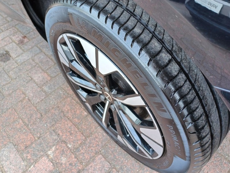 2025 (25) VOLVO XC60 2.0 B5P Plus Dark 5dr AWD Geartronic 5509581