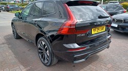 2025 (25) VOLVO XC60 2.0 B5P Plus Dark 5dr AWD Geartronic 5509420
