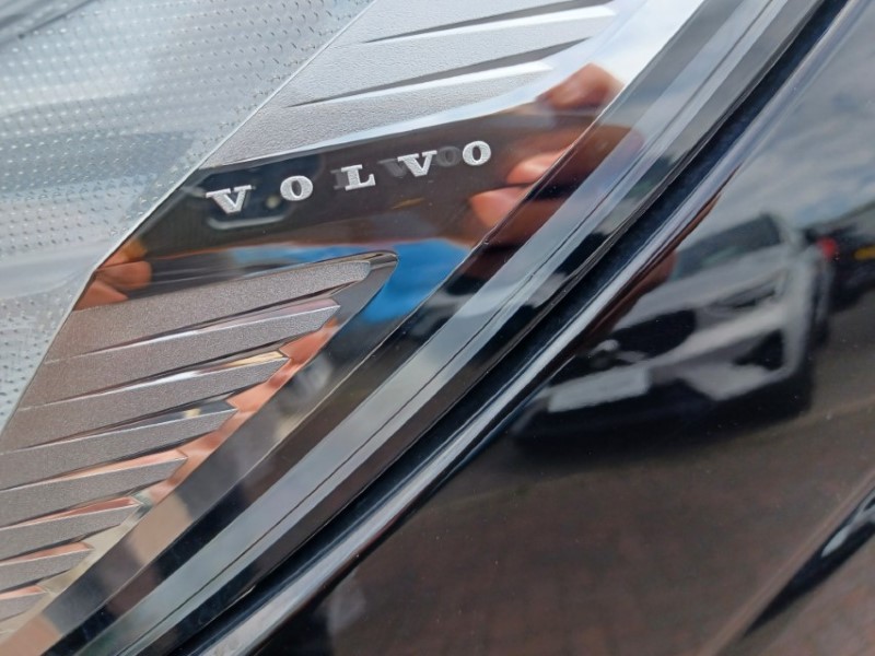 2025 (25) VOLVO XC60 2.0 B5P Plus Dark 5dr AWD Geartronic 5509578