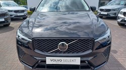 2025 (25) VOLVO XC60 2.0 B5P Plus Dark 5dr AWD Geartronic 5509418
