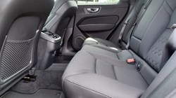 2025 (25) VOLVO XC60 2.0 B5P Plus Dark 5dr AWD Geartronic 5509571