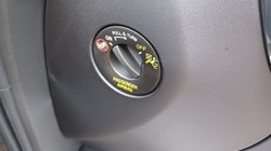 2025 (25) VOLVO XC60 2.0 B5P Plus Dark 5dr AWD Geartronic 5509567