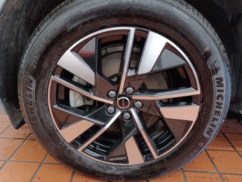 2025 (75) VOLVO XC60 2.0 T6 [350] PHEV Plus Dark 5dr AWD Geartronic 5528530