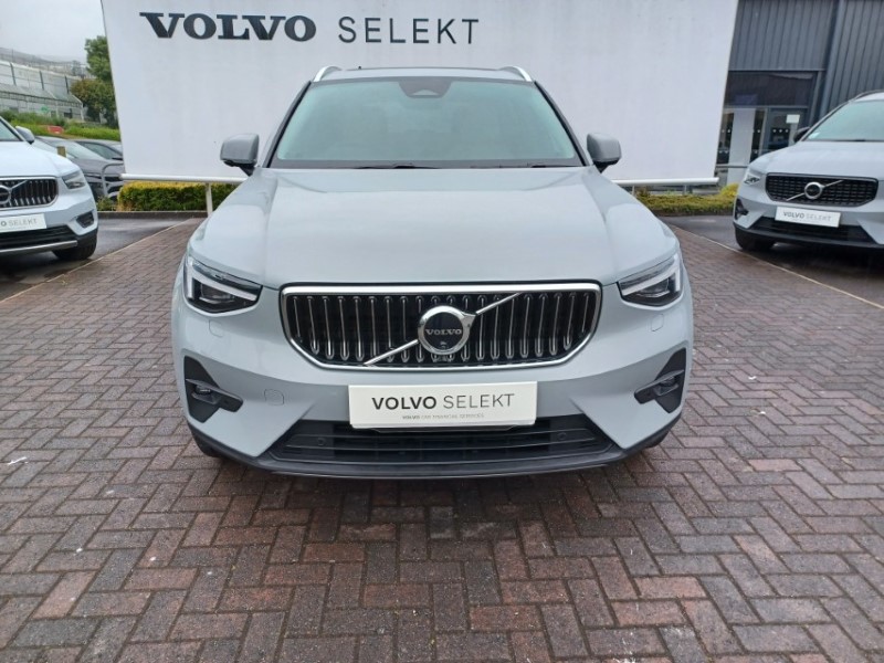 2025 (75) VOLVO XC40 2.0 B3P Ultra Bright 5dr Auto 5516298