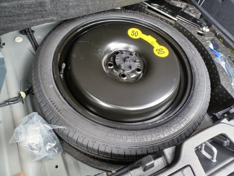 2025 (75) VOLVO XC40 2.0 B3P Ultra Bright 5dr Auto 5516407