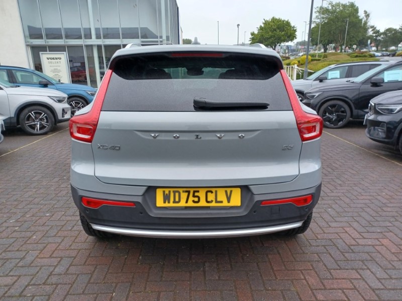 2025 (75) VOLVO XC40 2.0 B3P Ultra Bright 5dr Auto 5516301