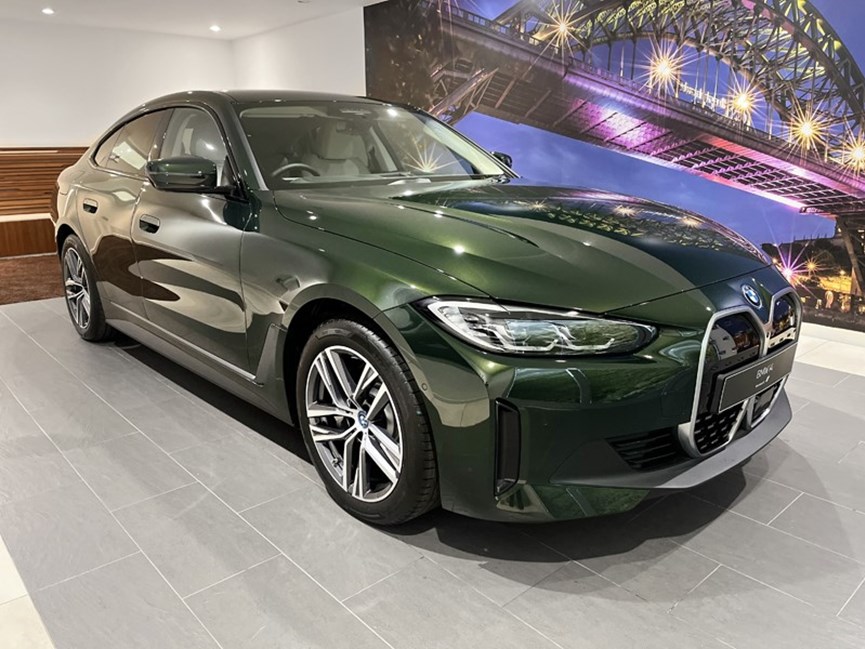BMW I4