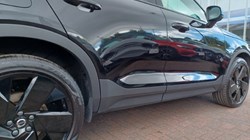 2025 (75) VOLVO XC40 2.0 B4P Plus Black Edition 5dr Auto 5567910