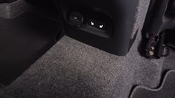2025 (75) VOLVO XC40 2.0 B4P Plus Black Edition 5dr Auto 5567897