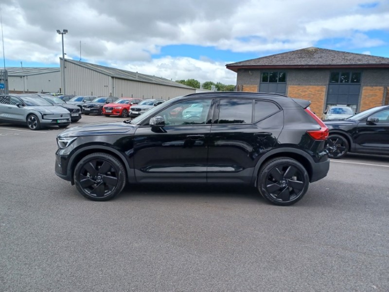 2025 (75) VOLVO XC40 2.0 B4P Plus Black Edition 5dr Auto 5567868