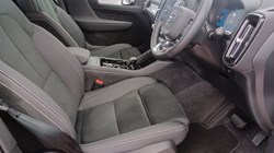 2025 (75) VOLVO XC40 2.0 B4P Plus Black Edition 5dr Auto 5567892