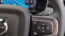 2025 (75) VOLVO XC40 2.0 B4P Plus Black Edition 5dr Auto 5567873
