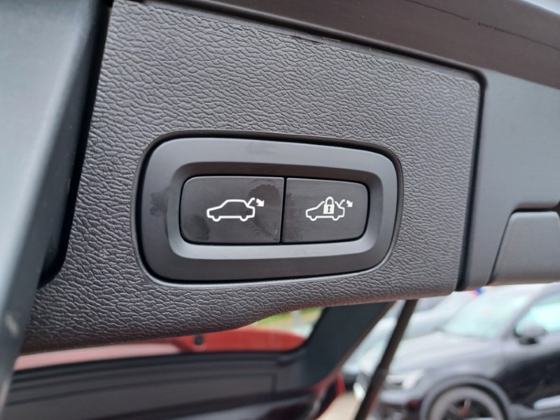 2024 (74) VOLVO XC60 2.0 T8 [455] PHEV Ultra Dark 5dr AWD Geartronic 5512088
