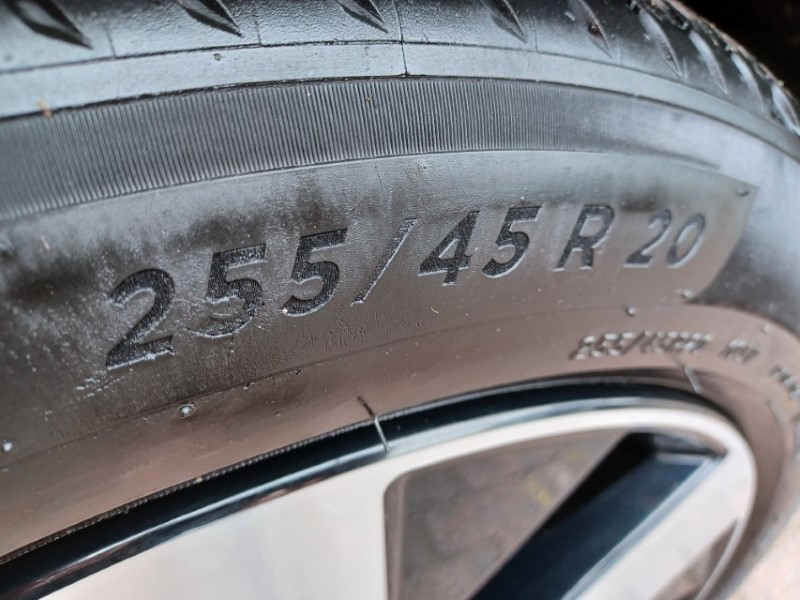 2024 (74) VOLVO XC60 2.0 T8 [455] PHEV Ultra Dark 5dr AWD Geartronic 5512094