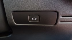2023 (73) VOLVO XC40 2.0 B3P Plus Dark 5dr Auto 5535429