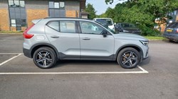 2023 (73) VOLVO XC40 2.0 B3P Plus Dark 5dr Auto 5535427