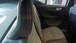 2023 (73) VOLVO XC40 2.0 B3P Plus Dark 5dr Auto 5535454