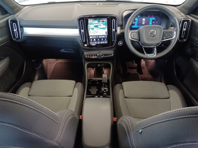 2023 (73) VOLVO XC40 2.0 B3P Plus Dark 5dr Auto 5535459