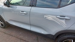 2023 (73) VOLVO XC40 2.0 B3P Plus Dark 5dr Auto 5535483