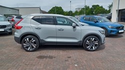 2025 (75) VOLVO XC40 2.0 B3P Ultra Bright 5dr Auto 5533391
