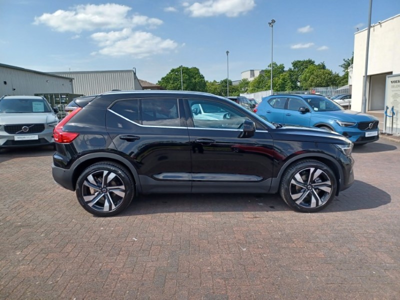 2025 (75) VOLVO XC40 2.0 B3P Ultra Bright 5dr Auto 5547346