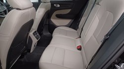 2025 (75) VOLVO XC40 2.0 B3P Ultra Bright 5dr Auto 5547388