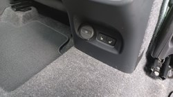 2025 (25) VOLVO XC40 2.0 B4P Plus Dark 5dr Auto 5560879