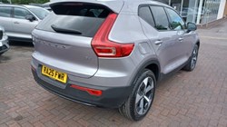 2025 (25) VOLVO XC40 2.0 B4P Plus Dark 5dr Auto 5560854