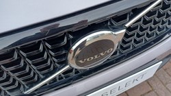 2025 (25) VOLVO XC40 2.0 B4P Plus Dark 5dr Auto 5560900