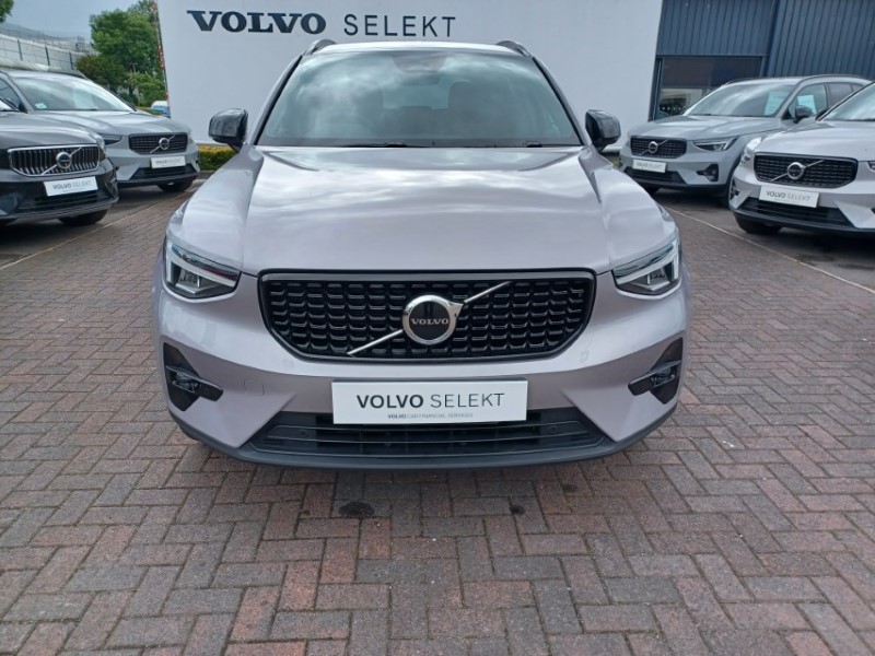 2025 (25) VOLVO XC40 2.0 B4P Plus Dark 5dr Auto 5560850