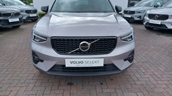 2025 (25) VOLVO XC40 2.0 B4P Plus Dark 5dr Auto 5560850