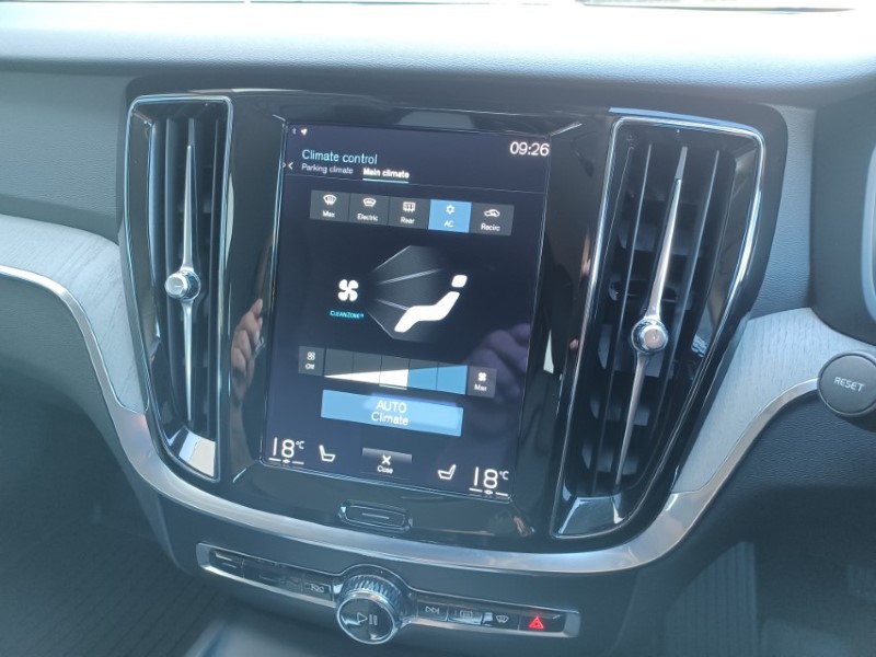 2022 (71) VOLVO V60 2.0 B4P Inscription 5dr Auto [7 speed] 5540302