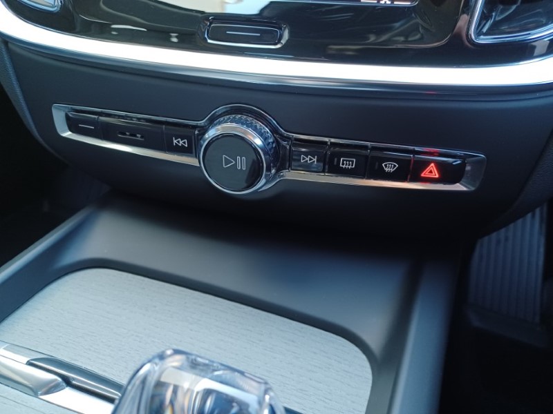 2022 (71) VOLVO V60 2.0 B4P Inscription 5dr Auto [7 speed] 5540303