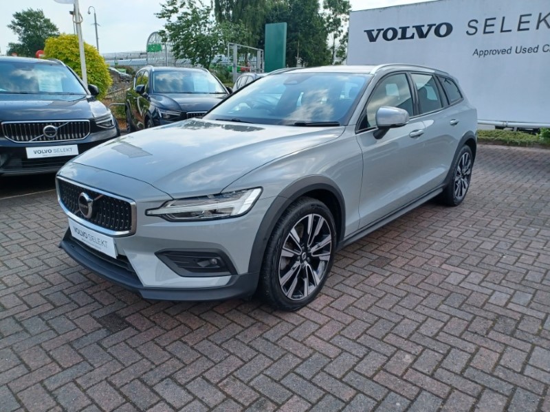 2023 (23) VOLVO V60 2.0 B5P Cross Country Plus 5dr AWD Auto 5551278